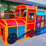 Parque infantil tematico tren en plastico maderplast inoxidable